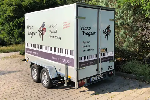 Hängerbeschriftung Piano Wagner Altendorf